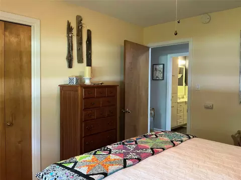 Bedroom - 900 N Elm St, Comanche, TX 76442 photo 3 of 6