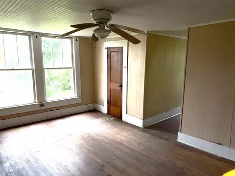 Living - 213 215 Mcdonald St, Minden, LA 71055 photo 5 of 5