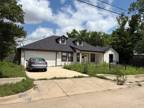 108 Priddy Ln, Fort Worth, TX 76114
