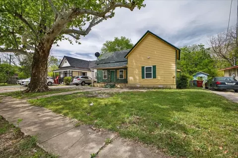 724 S Elm St, Sherman, TX 75090
