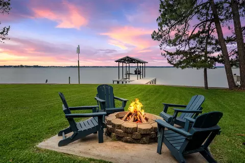 168 Scenic Dr, Mabank, TX 75156