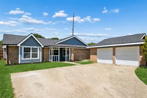 2035 Sancerre Ln, Carrollton, TX 75007