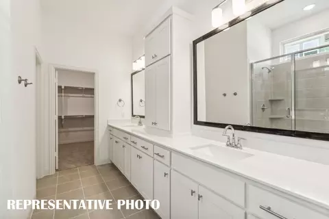 Bath - 1026 Splitrock Dr, Allen, TX 75013 photo 1 of 3