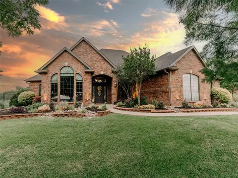 2138 Rohne Dr, Cedar Hill, TX 75104