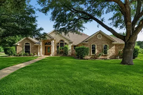 800 Granite Ln, Lorena, TX 76655