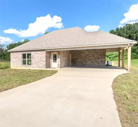 123 Meadow Ln, Pollock, LA 71467