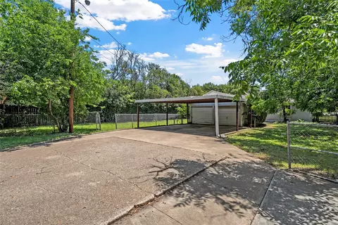 Exterior - 3225 Windsor Ave, Waco, TX 76708 photo 4 of 8