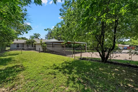 Exterior - 3225 Windsor Ave, Waco, TX 76708 photo 5 of 8
