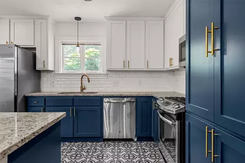 Kitchen - 3225 Windsor Ave, Waco, TX 76708 photo 2 of 3