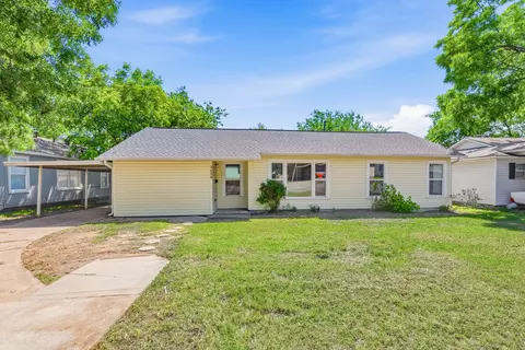 3608 Katrine St, Haltom City, TX 76117