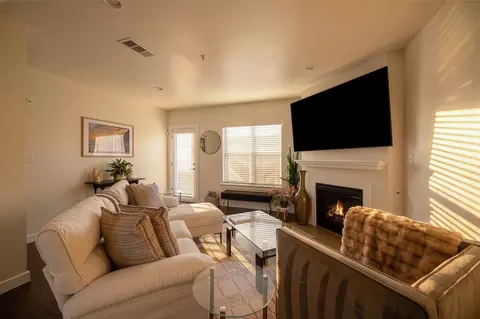 3922 Gilbert Ave #214, Dallas, TX 75219