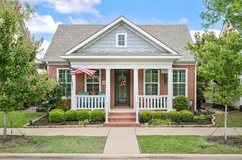 6024 Frost St, North Richland Hills, TX 76180