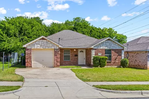 2206 Spikes St, Grand Prairie, TX 75051