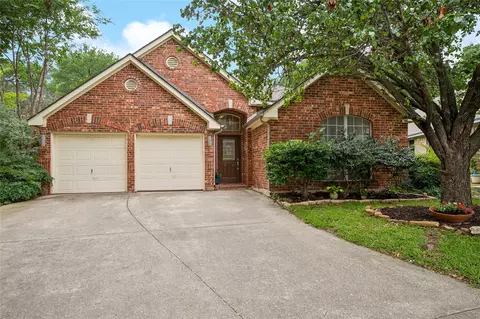 3501 Stone Creek Ct, Fort Worth, TX 76137