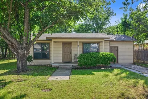 988 N Clinton St, Stephenville, TX 76401