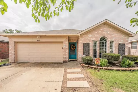 4408 Park Creek Ct, Fort Worth, TX 76137