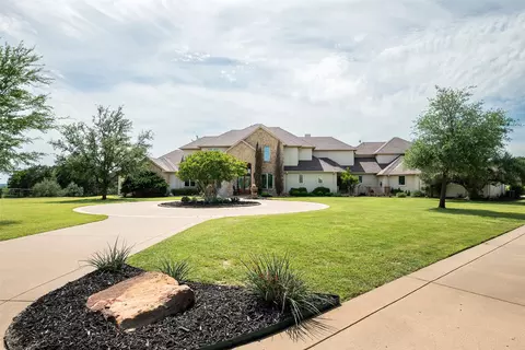 2312 Cactus Rio Ln, Weatherford, TX 76087