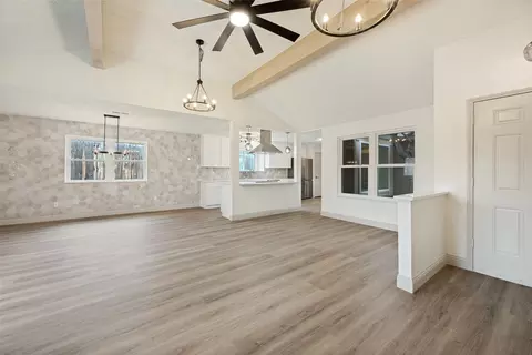 10016 Buffalo Grove Rd, Fort Worth, TX 76108