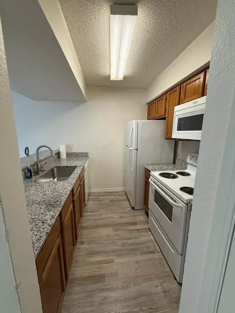 9807 Walnut St #D 304, Dallas, TX 75243