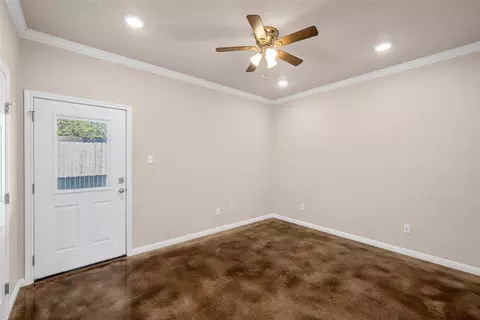 402 Spring St, Mcgregor, TX 76657 photo 10