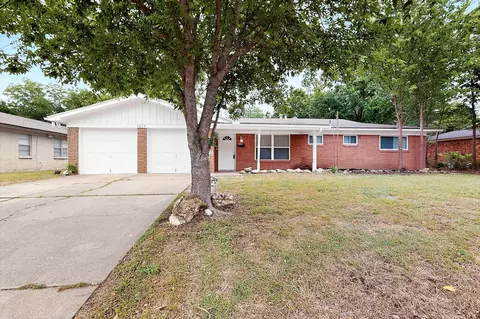 3632 Venice Dr, North Richland Hills, TX 76180