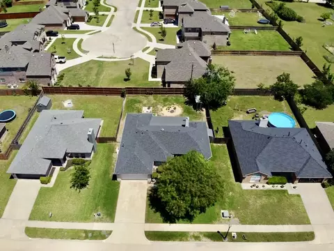 514 Morningside Ct, Midlothian, TX 76065