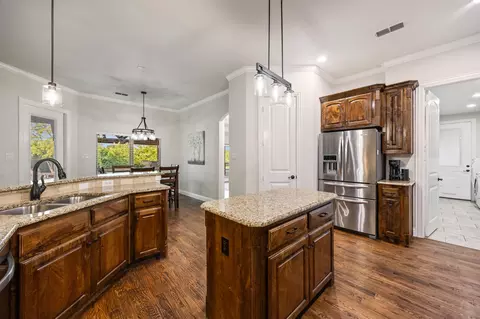 Kitchen - 801 Eagle Pass, Royse City, TX 75189 photo 3 of 5