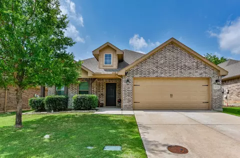 1816 Vallana Dr, Gainesville, TX 76240