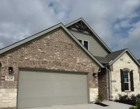 824 Elmstead Dr, Fort Worth, TX 76108