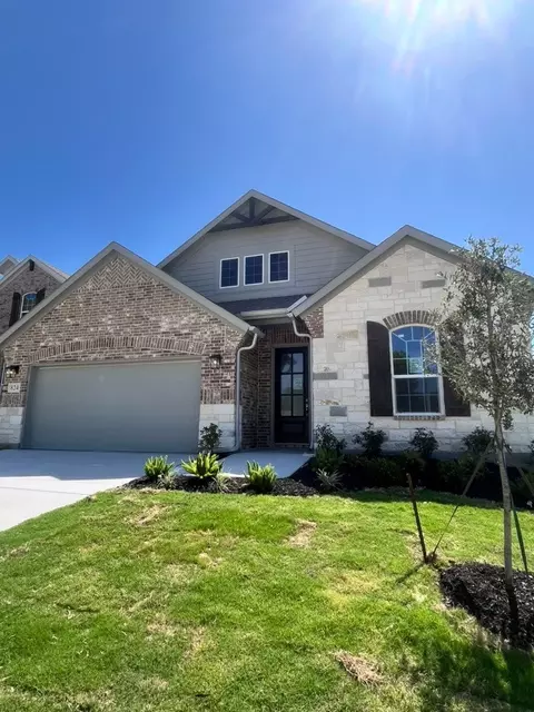824 Elmstead Dr, Fort Worth, TX 76108