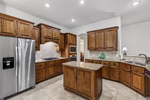 2636 Deer Hollow Dr, Little Elm, TX 75068