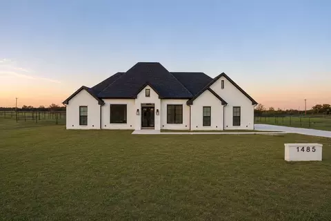 1485 Dixie Estates Way, Whitesboro, TX 76273