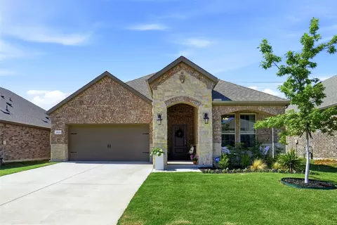 10512 Fountain Gate St, Aubrey, TX 76227