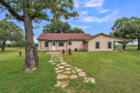 209 Dixie Rd, Weatherford, TX 76087