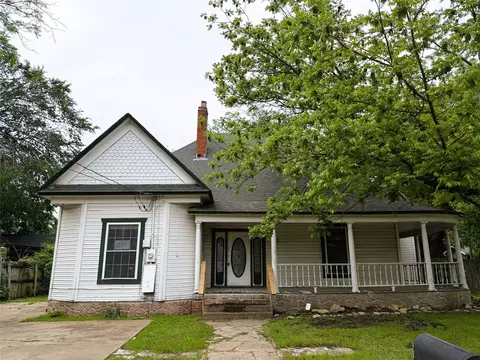 215 Heath St, Cleburne, TX 76031