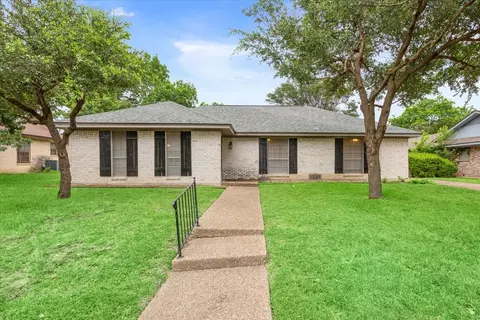 5600 Lake Highlands Dr, Waco, TX 76710