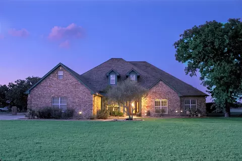 2601 NE 23rd St, Mineral Wells, TX 76067