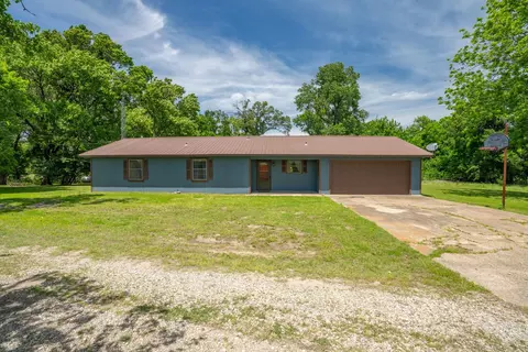 450 Rs County Road 4480, Point, TX 75472