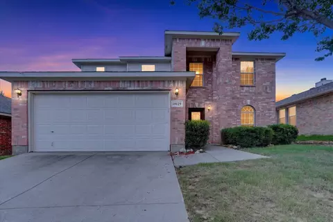 10129 Cougar Trl, Fort Worth, TX 76108