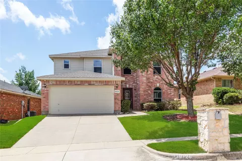 10129 Cougar Trl, Fort Worth, TX 76108