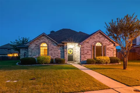 2870 Hampshire Ln, Rockwall, TX 75032