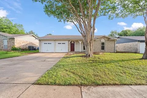 1013 Waverly Dr, Arlington, TX 76015
