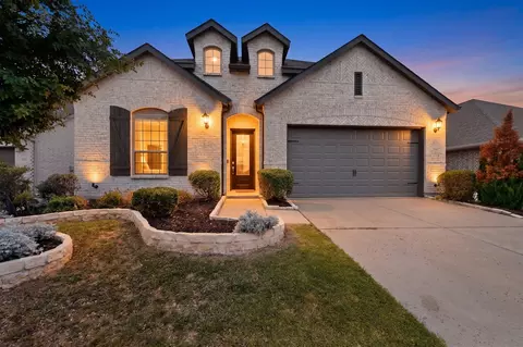 3825 Primrose Dr, Aubrey, TX 76227