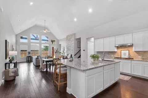 1017 Wimberly Ln, Northlake, TX 76226