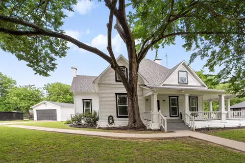 503 E 13th St, Kemp, TX 75143