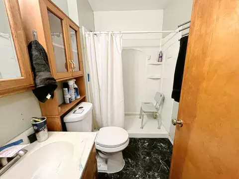 Bath - 904 Miranda Dr, Mesquite, TX 75149 photo 1 of 2