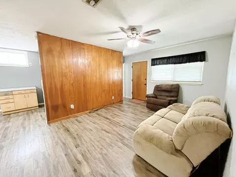 Living - 904 Miranda Dr, Mesquite, TX 75149 photo 3 of 4