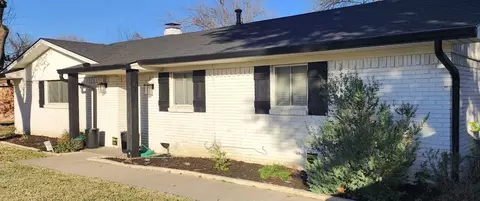 2129 Goerte Dr, Grand Prairie, TX 75051