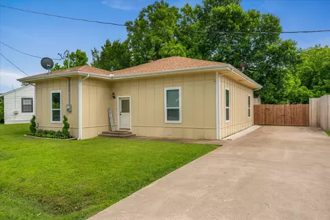2206 Drake St, Caddo Mills, TX 75135