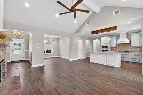 Entry Way - 125 Sitka Loop, Haughton, LA 71037 photo 2 of 11